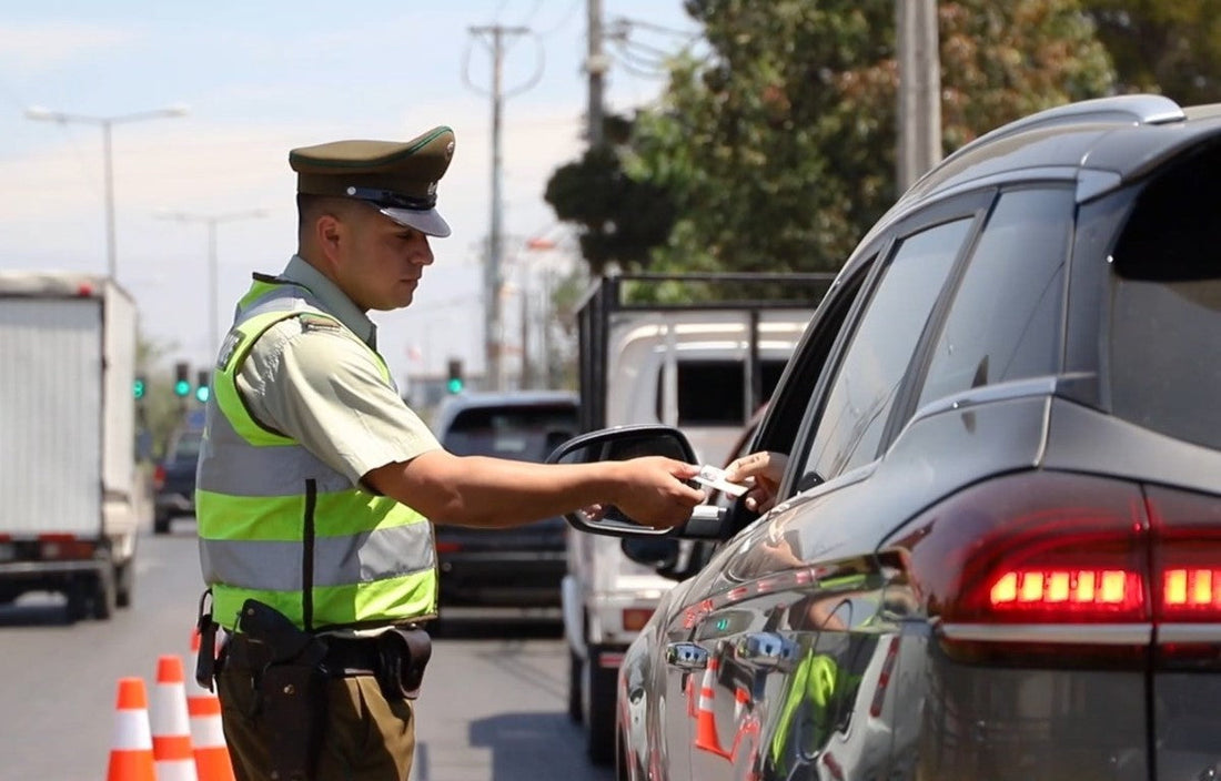¿Es legal usar luces led en el auto en Chile?